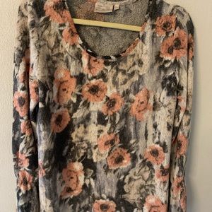 Dantelle long sleeve soft top